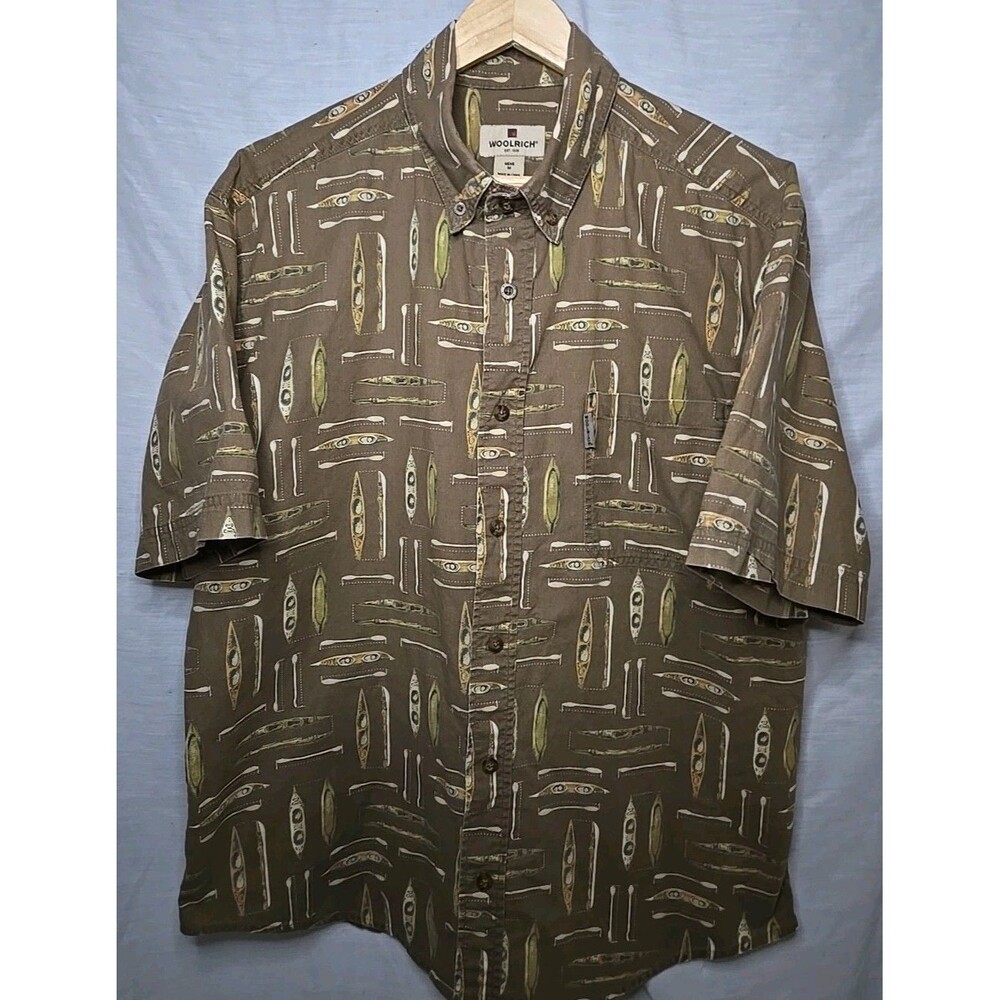 Woolrich Men’s Medium 6169 Canoe Lichen Kayaks Button Front Shirt, Brown